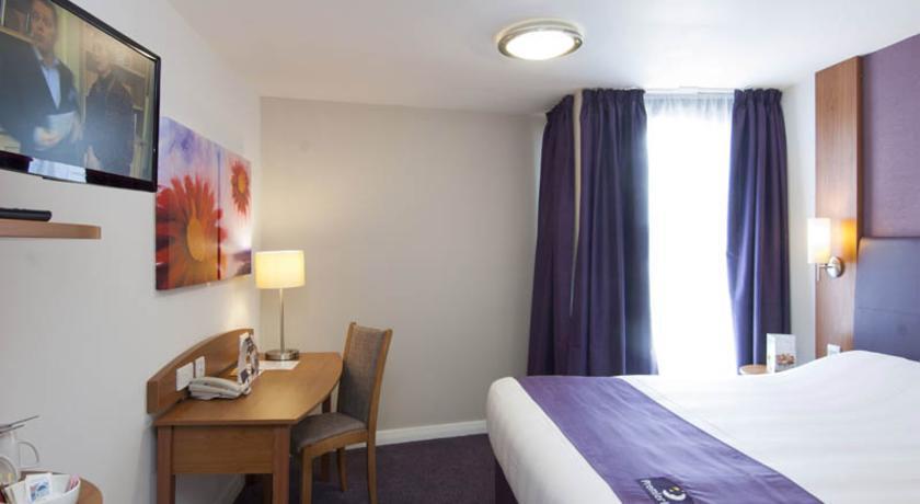 Premier Inn Uttoxeter Rum bild